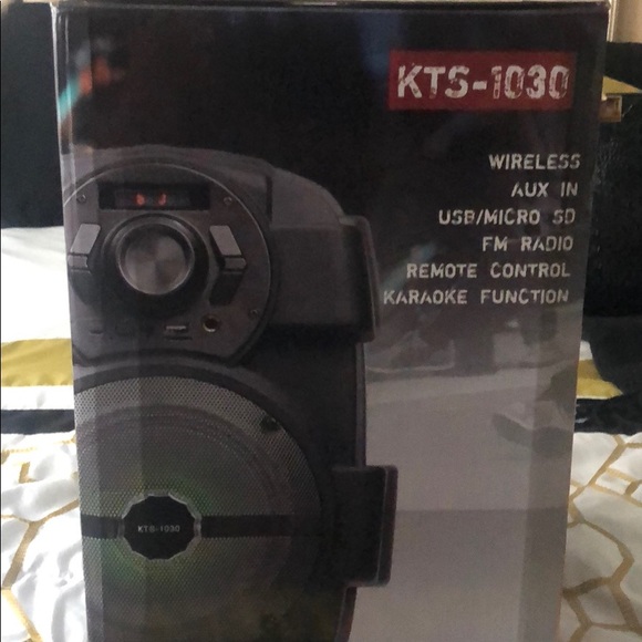 Portable Bluetooth Speaker - Picture 2 of 3